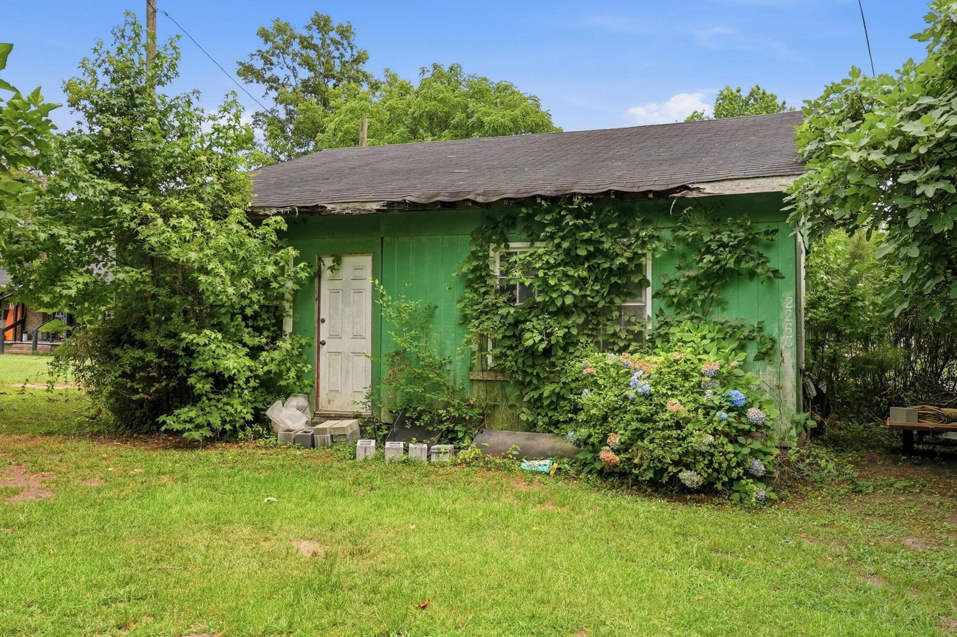 208 Rae Lane Photo 20