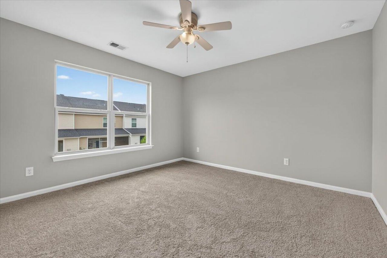 259 Swallowtail Lane Photo 17