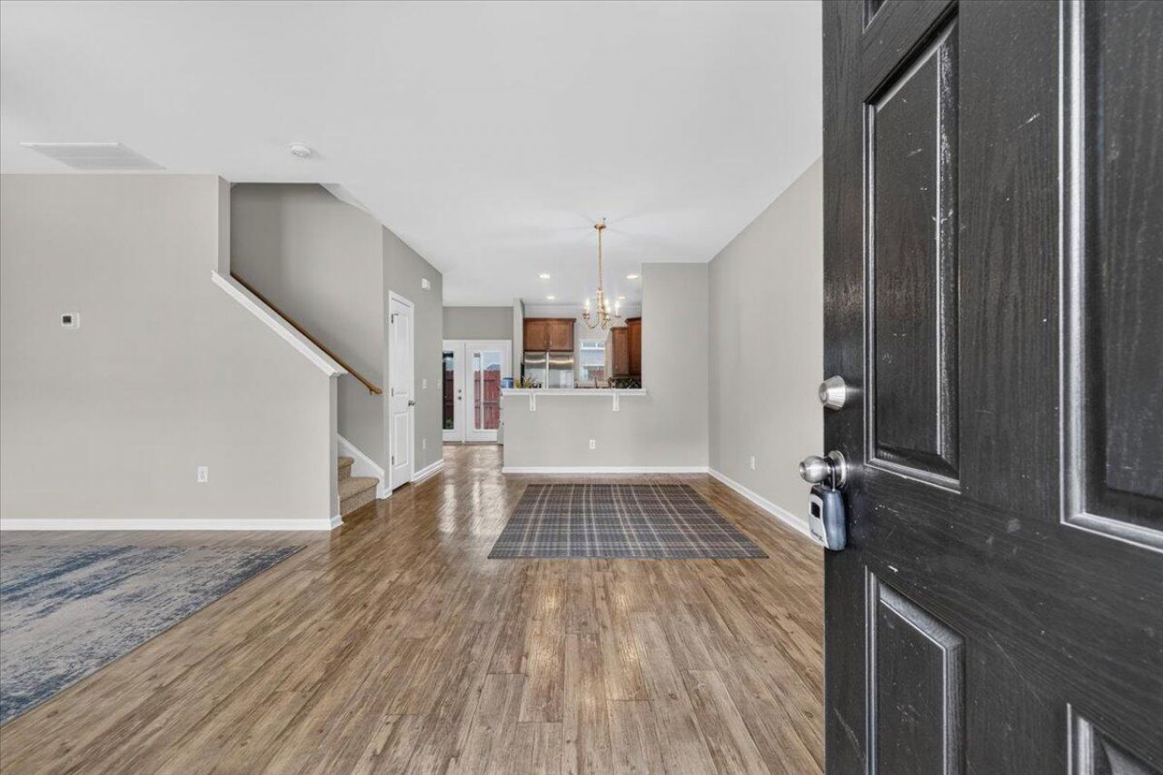 259 Swallowtail Lane Photo 6