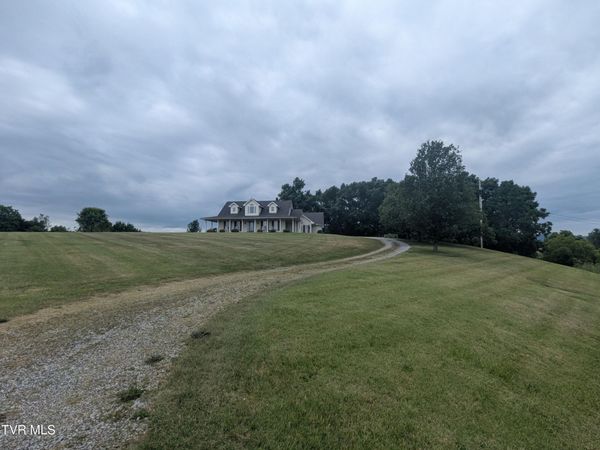 9355 Lonesome Pine Trail, Mosheim, TN 37818