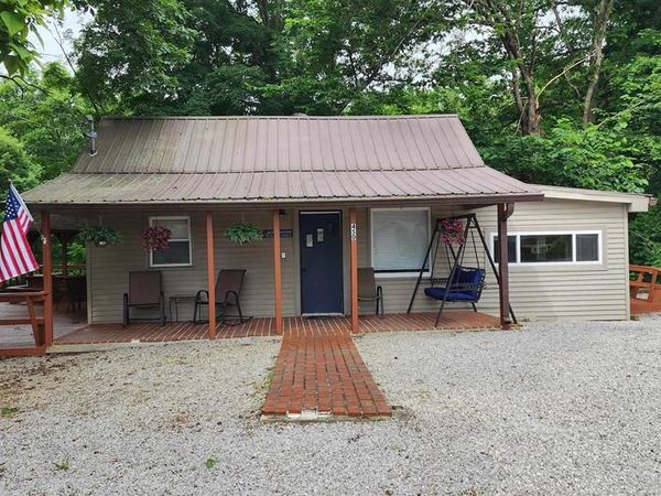 450 Cedar Hill Rd, Celina, TN 38551