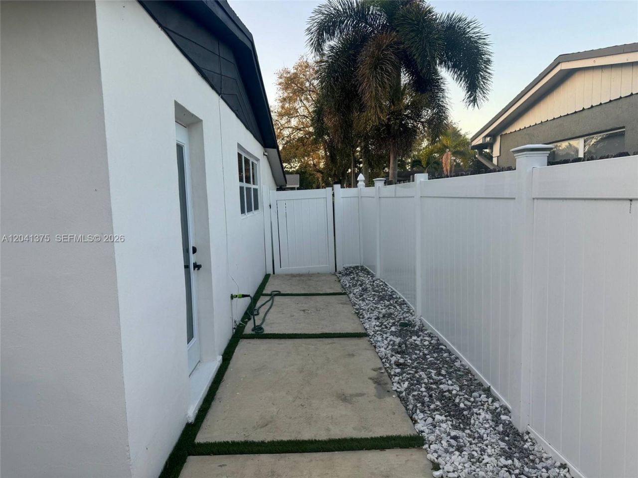 6453 Meade St, Hollywood, FL 33024 Photo