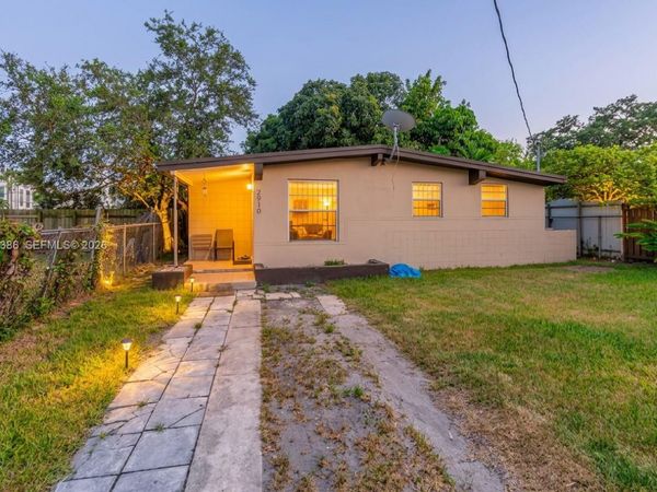 2910 NW 47th St, Miami, FL 33142