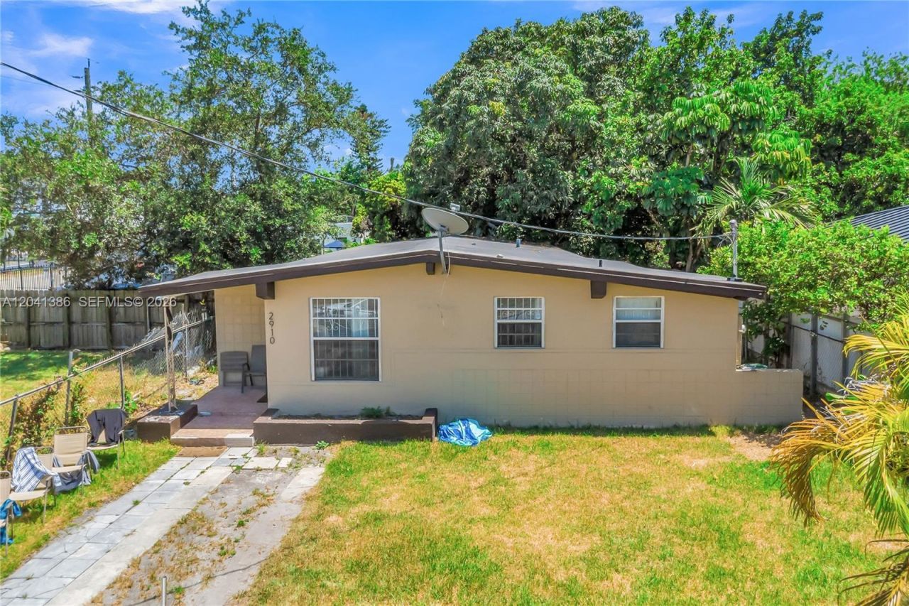 2910 NW 47th St, Miami, FL 33142 Photo