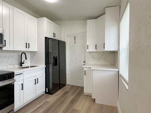550 NW 15th Ct , Pompano Beach, FL 33060