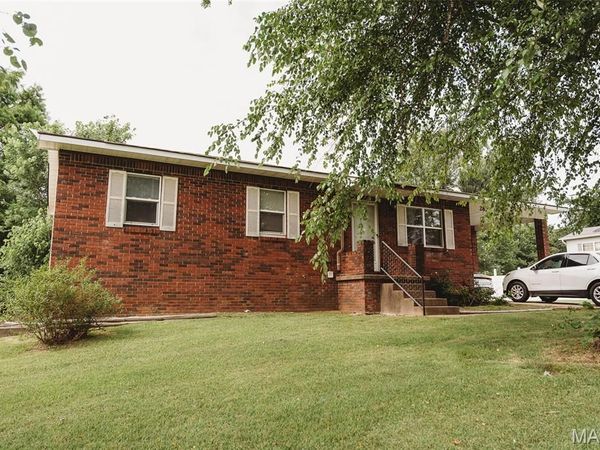 2815 W Lakeview Drive, Poplar Bluff, MO 63901