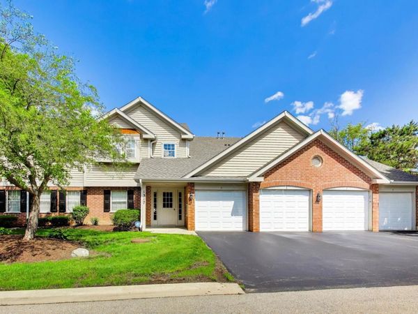 1317 E Evergreen Drive , Unit 8, Palatine, IL 60074