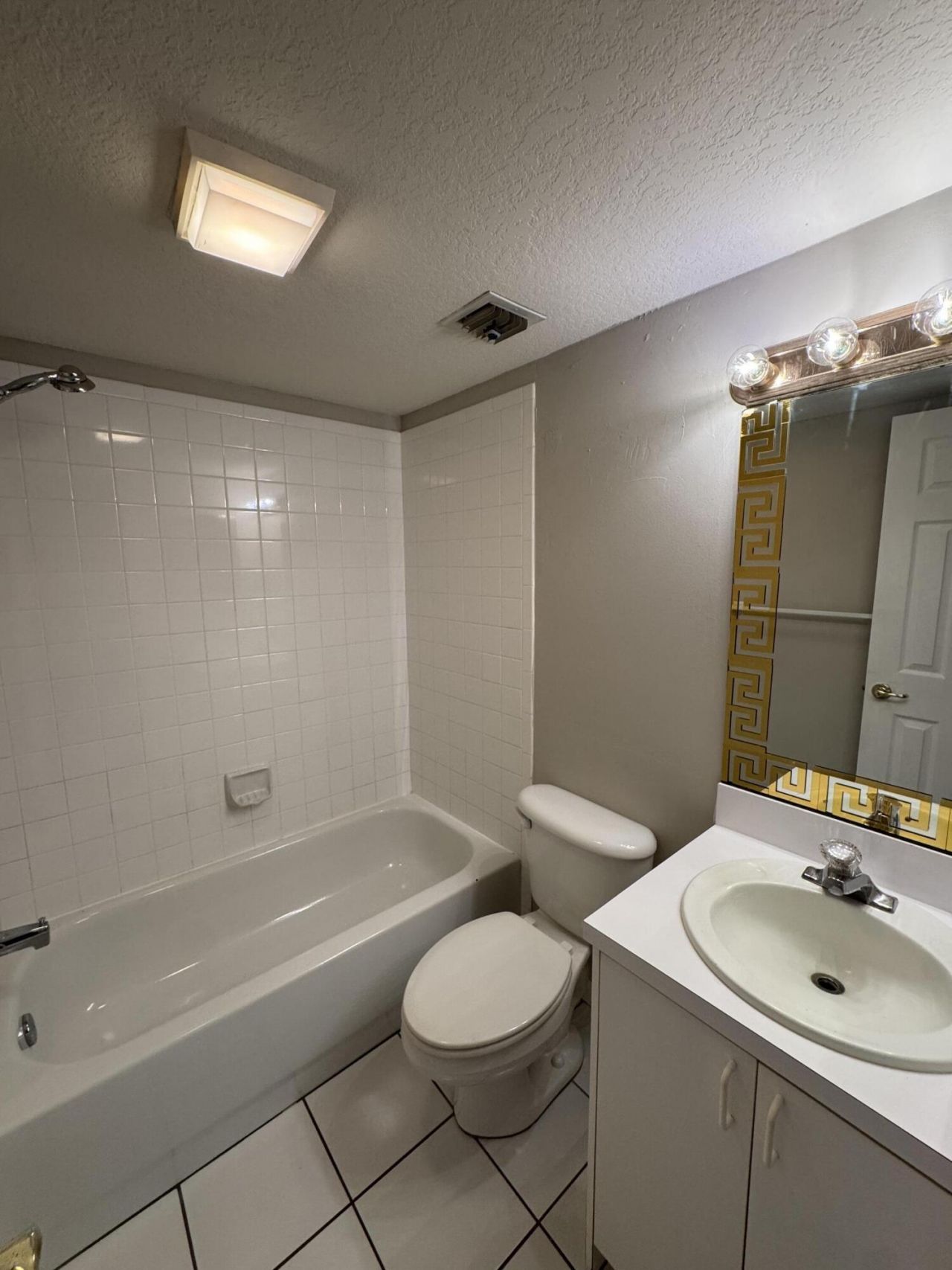 1536 N Lawnwood Circle, Unit 3, Fort Pierce, FL 34950 Photo