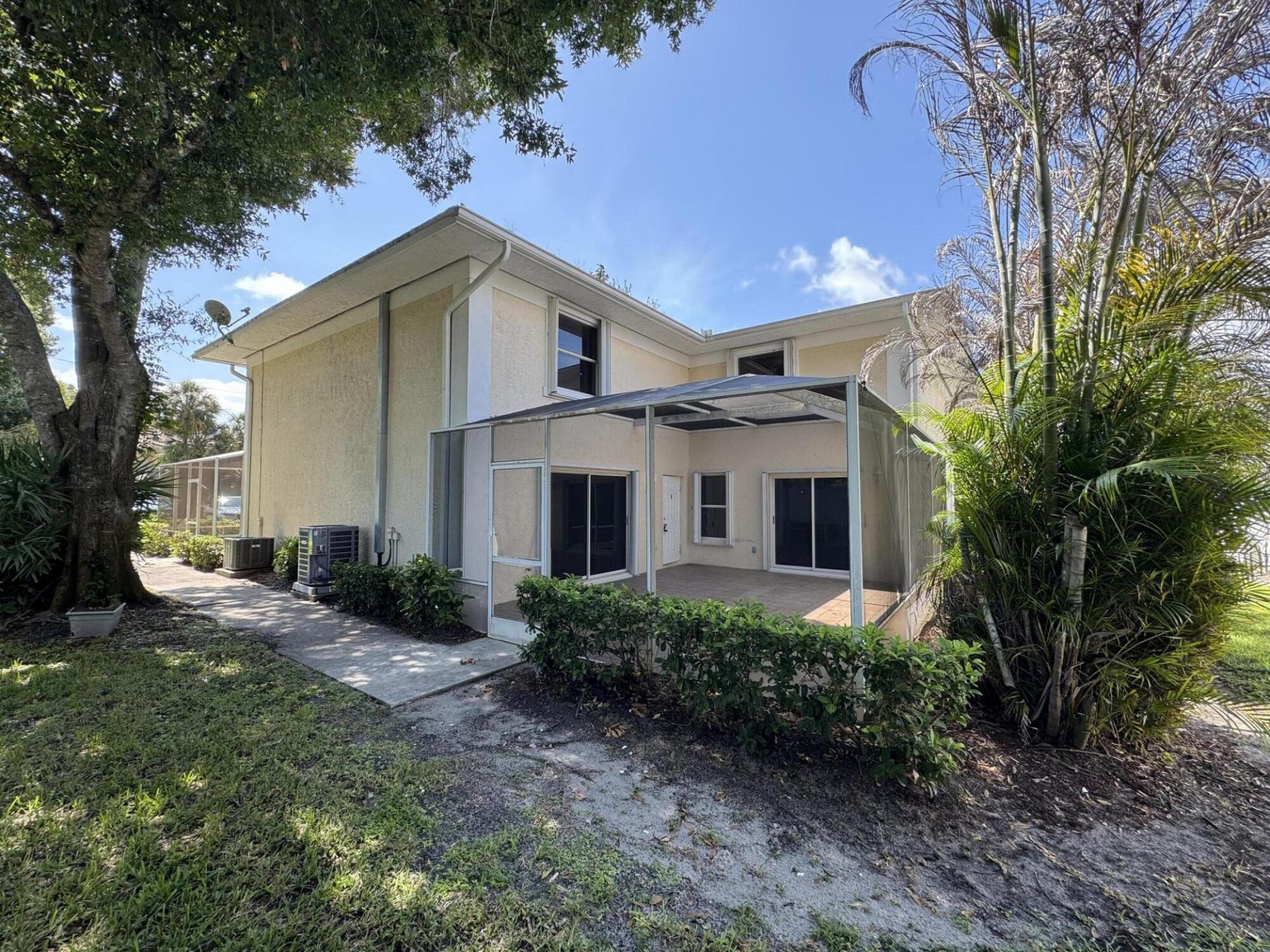 1536 N Lawnwood Circle, Unit 3, Fort Pierce, FL 34950 Photo