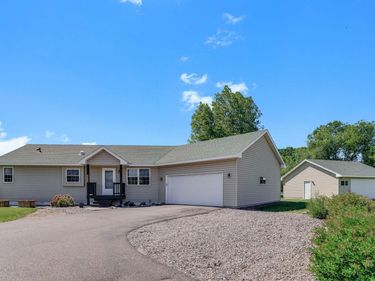 29334 139th Court NW, Princeton, MN 55371