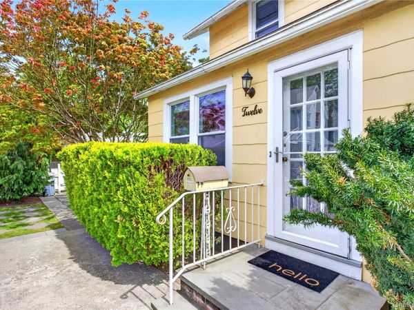 12 Smull , Port Washington North, NY 11050