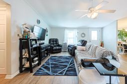 576 Southern Pines Dr. photo 4