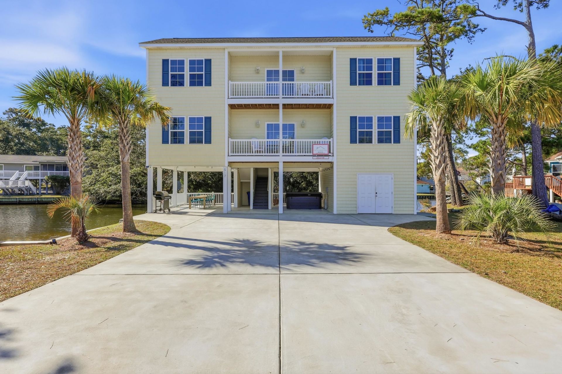 517 23rd Ave. N, North Myrtle Beach, SC 29582 Main Photo