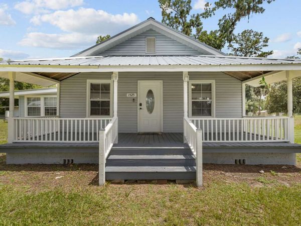 1525 6TH AVENUE, Wellborn, FL 32094