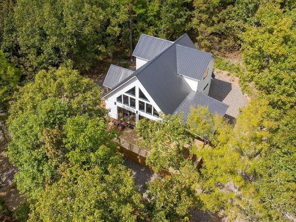 127 Bent Pinyon Trail, Broken Bow, OK 74728