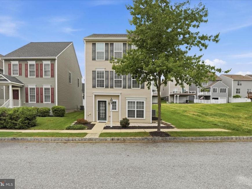 304 Witwer Way, Mount Joy, PA 17552 Main Photo
