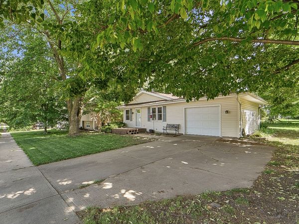 600 NE 6th Street, Grimes, IA 50111