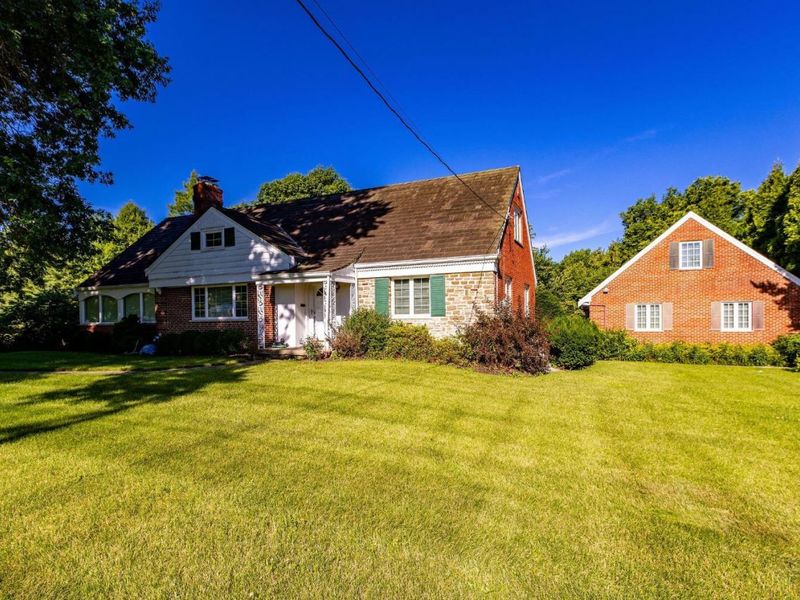 8085 Winton Road, Springfield Twp., OH 45224 Photo 2