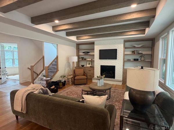 9004 Old Creek Trail, Montgomery, OH 45249
