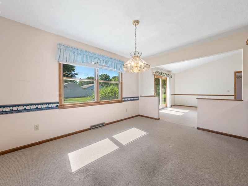 129 Wisteria Drive, Fremont, OH 43420 Photo 14