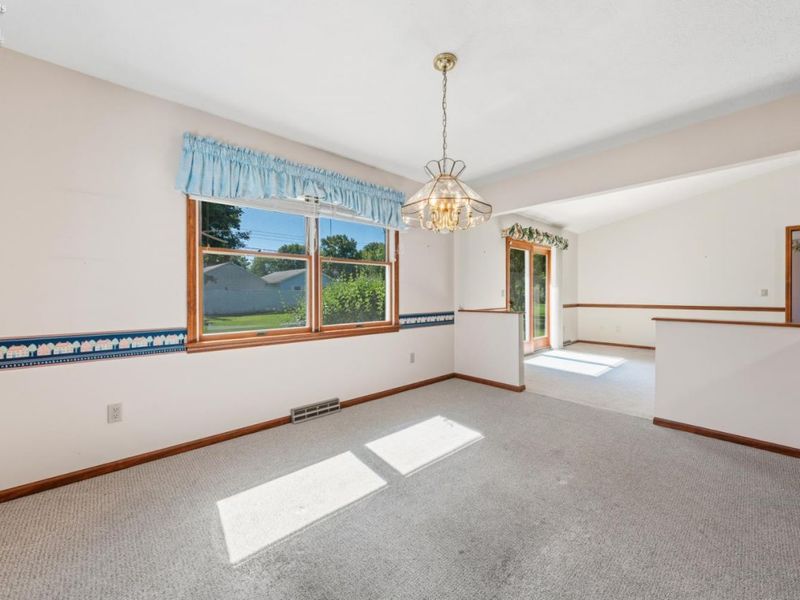 129 Wisteria Drive, Fremont, OH 43420 Photo 15