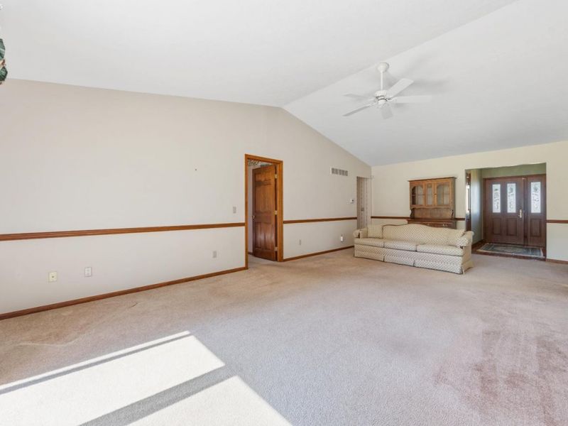 129 Wisteria Drive, Fremont, OH 43420 Photo 7