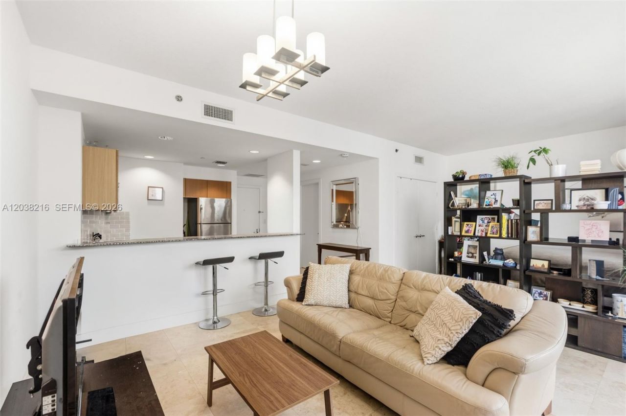 1050 Brickell Ave, Unit 2112, Miami, FL 33131 Photo