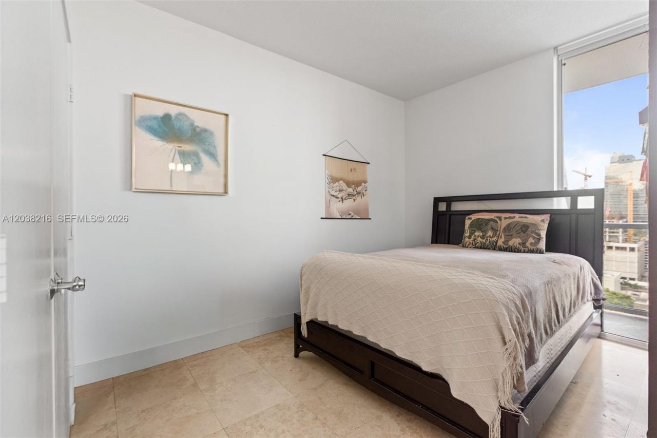 1050 Brickell Ave, Unit 2112, Miami, FL 33131 Photo