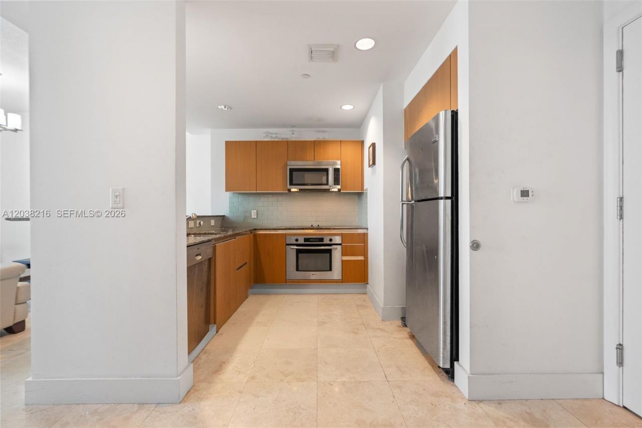 1050 Brickell Ave, Unit 2112, Miami, FL 33131 Photo