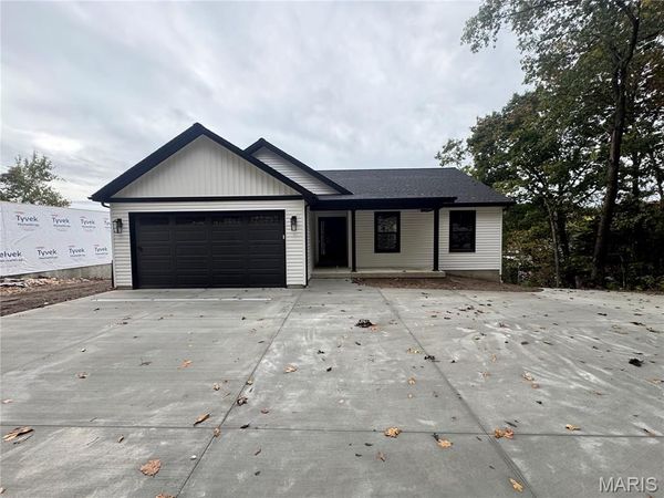 10967 Village Drive W, Foristell, MO 63348