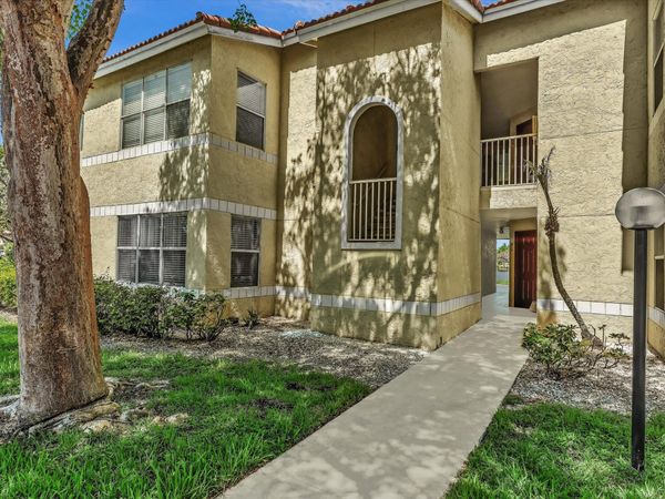 731 Vista Isles Drive, Unit 1521, Sunrise, FL 33325