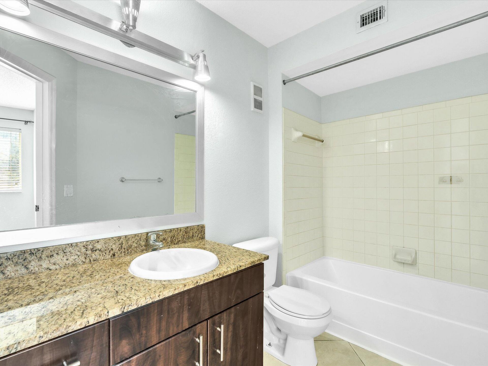 731 Vista Isles Drive, Unit 1521, Sunrise, FL 33325 Photo