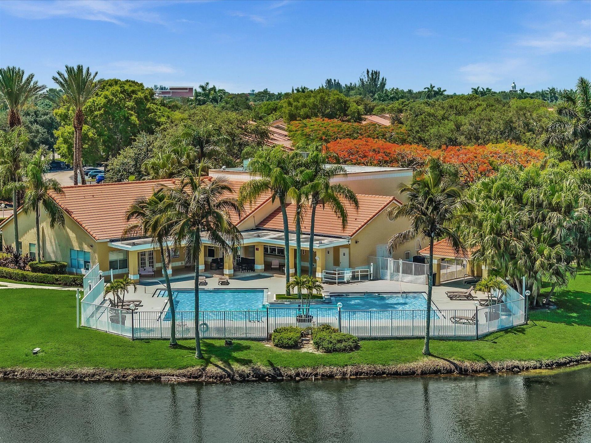 731 Vista Isles Drive, Unit 1521, Sunrise, FL 33325 Photo