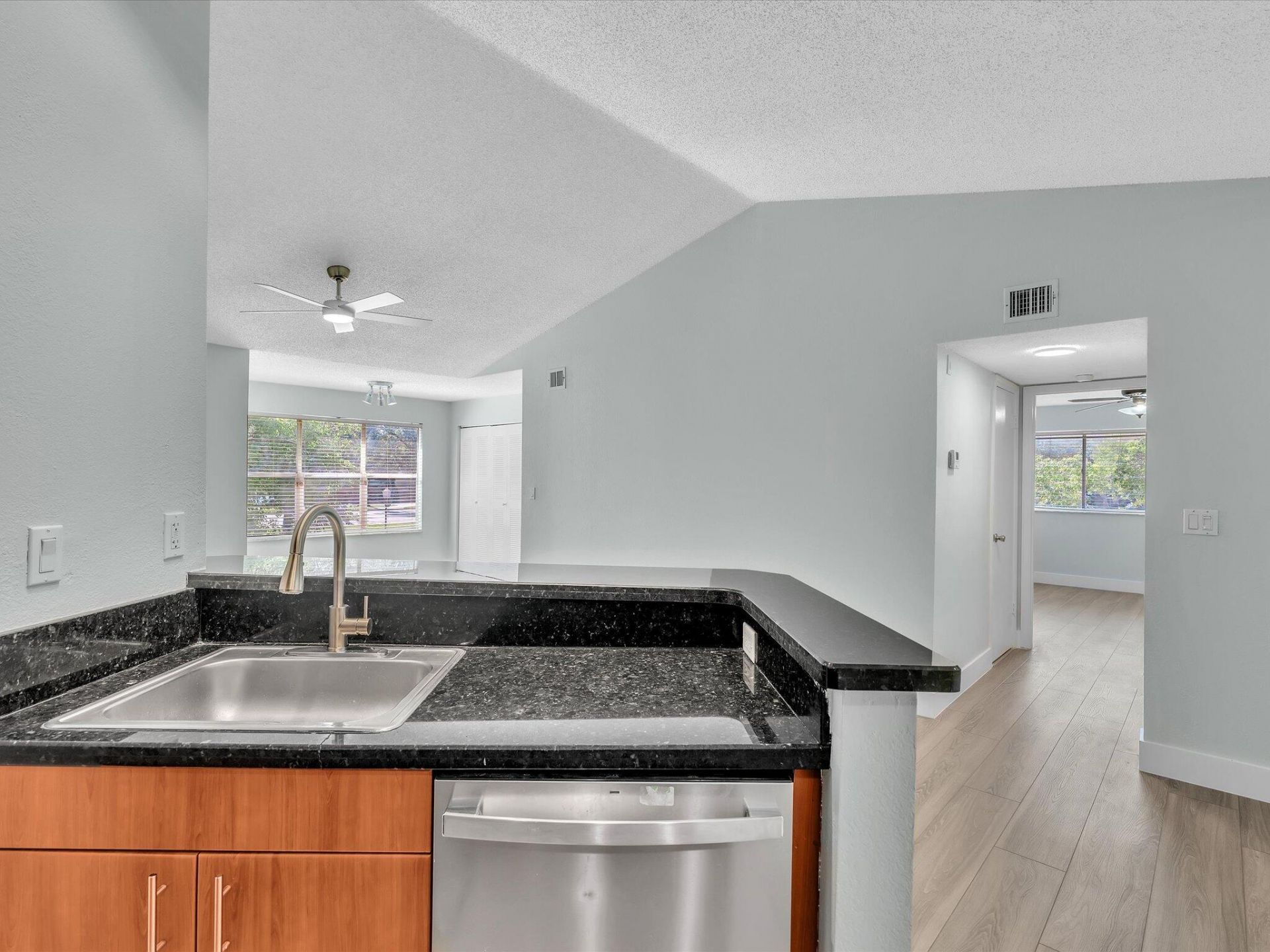 731 Vista Isles Drive, Unit 1521, Sunrise, FL 33325 Photo