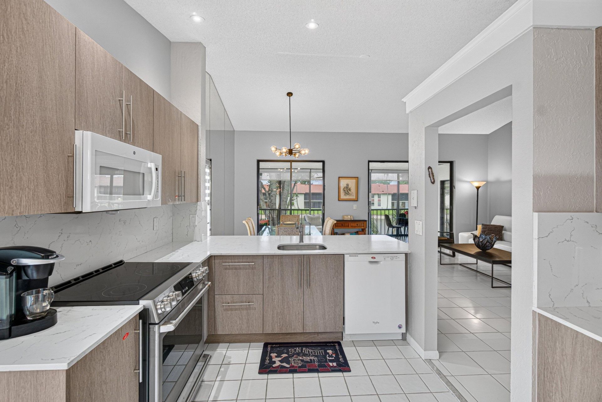 10223 N Circle Lake Drive, Unit 201, Boynton Beach, FL 33437 Photo