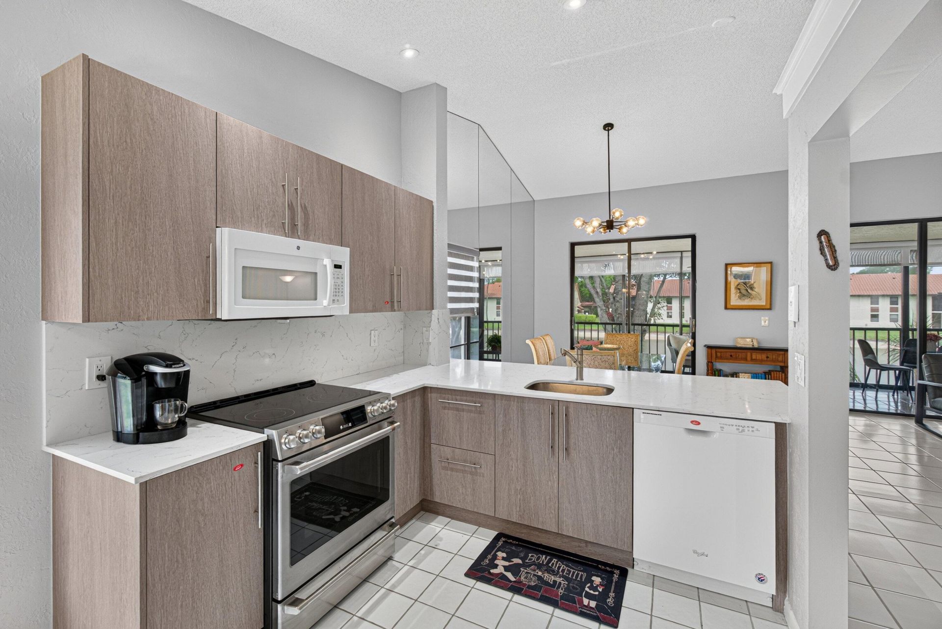 10223 N Circle Lake Drive, Unit 201, Boynton Beach, FL 33437 Photo