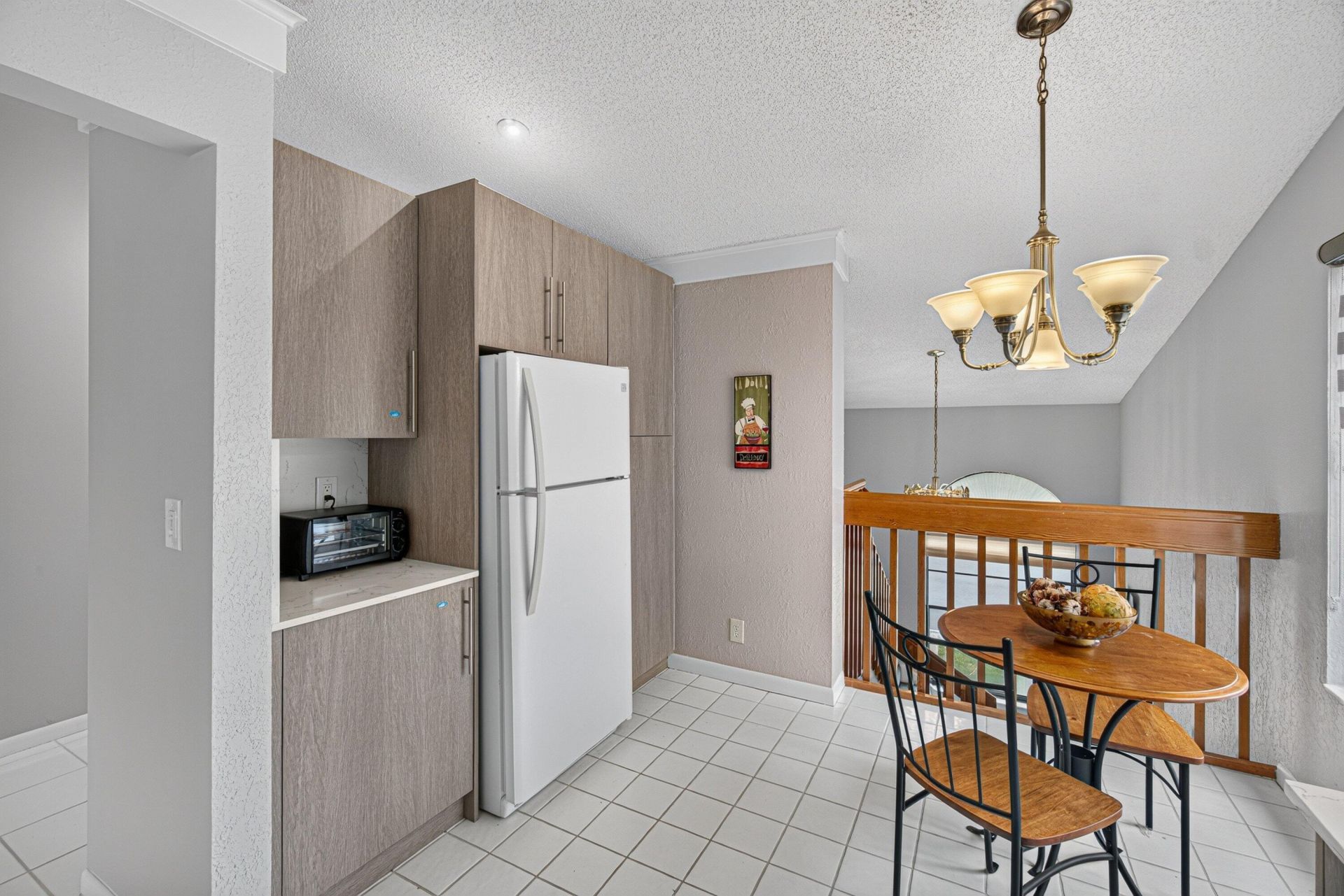 10223 N Circle Lake Drive, Unit 201, Boynton Beach, FL 33437 Photo