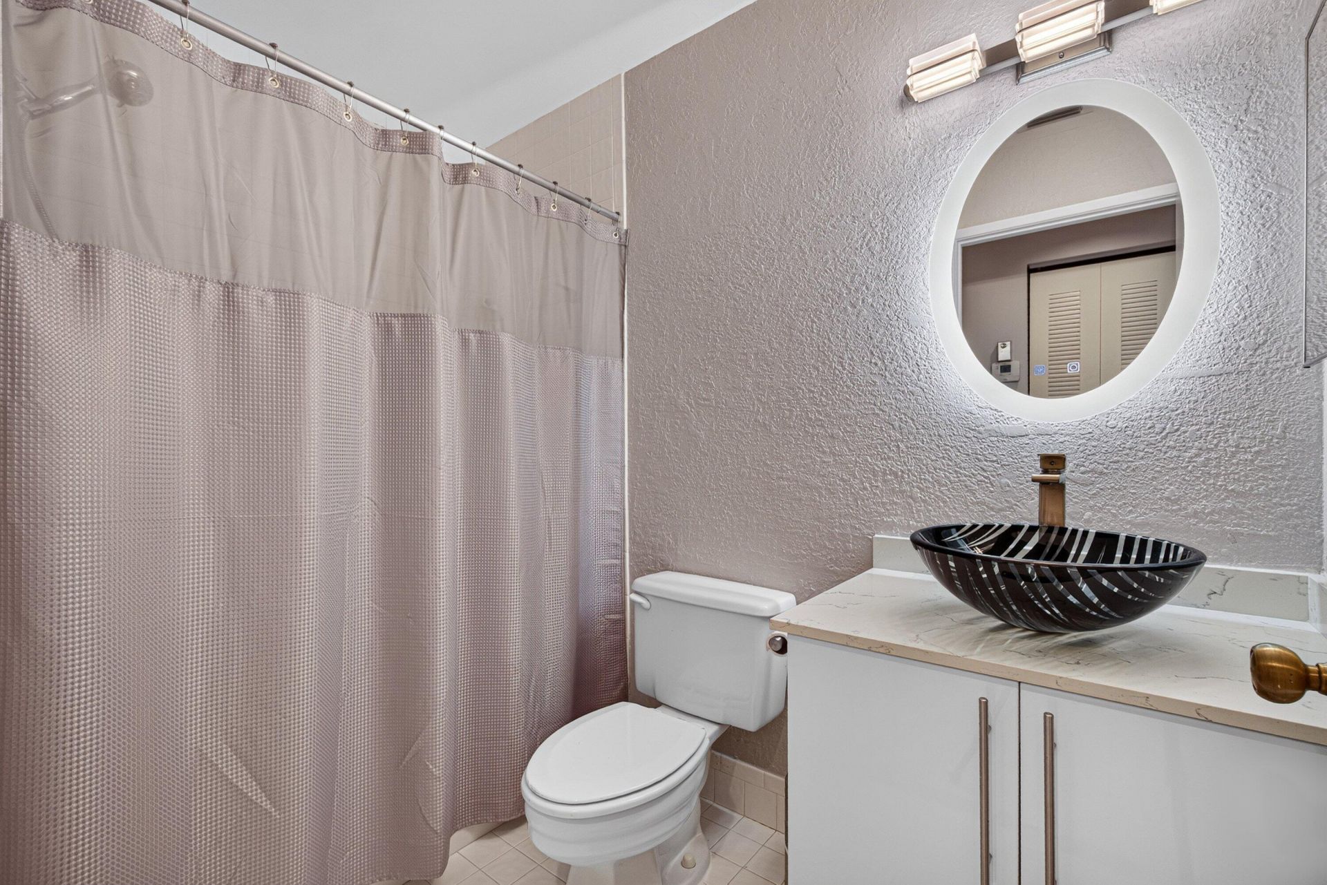 10223 N Circle Lake Drive, Unit 201, Boynton Beach, FL 33437 Photo