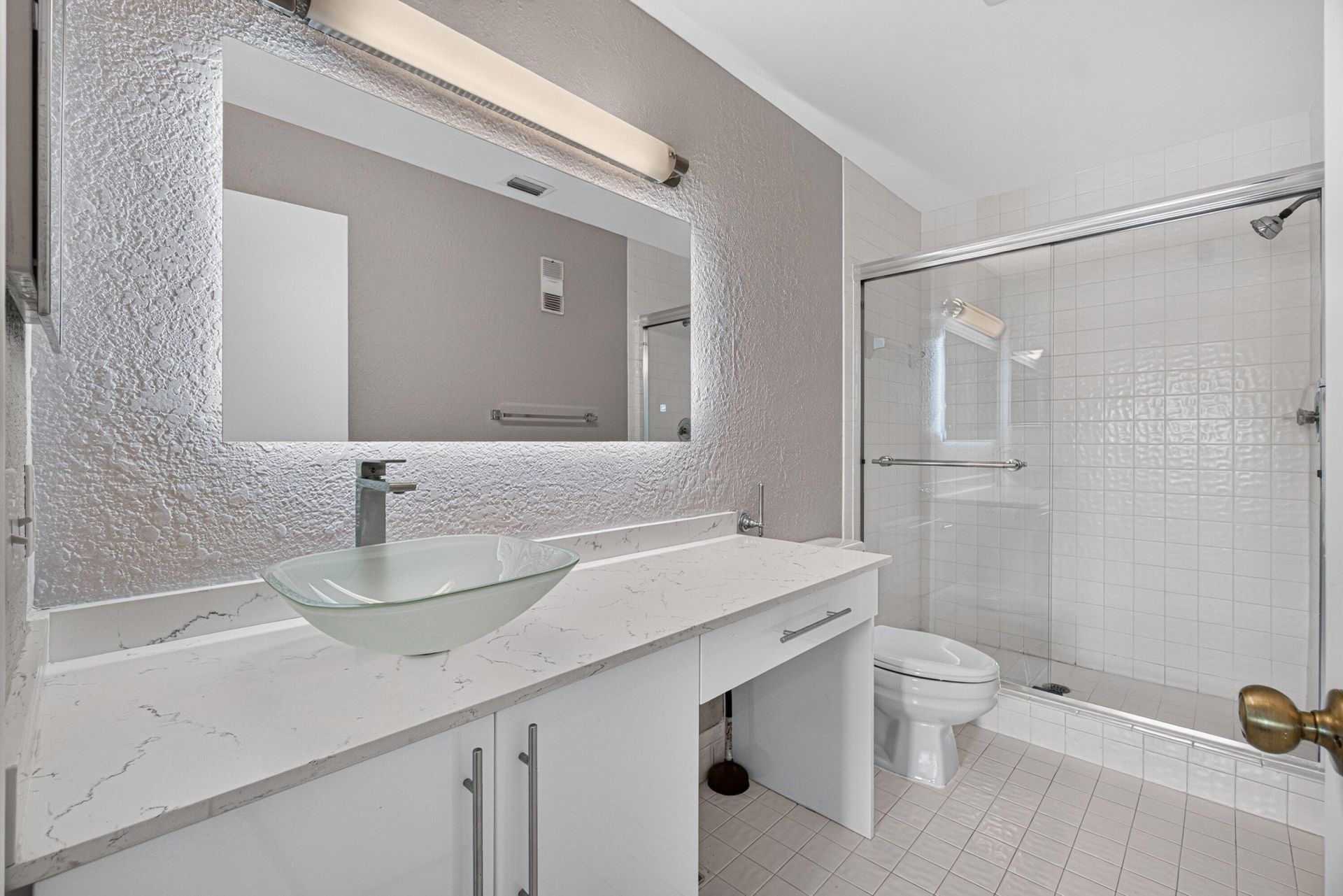 10223 N Circle Lake Drive, Unit 201, Boynton Beach, FL 33437 Photo