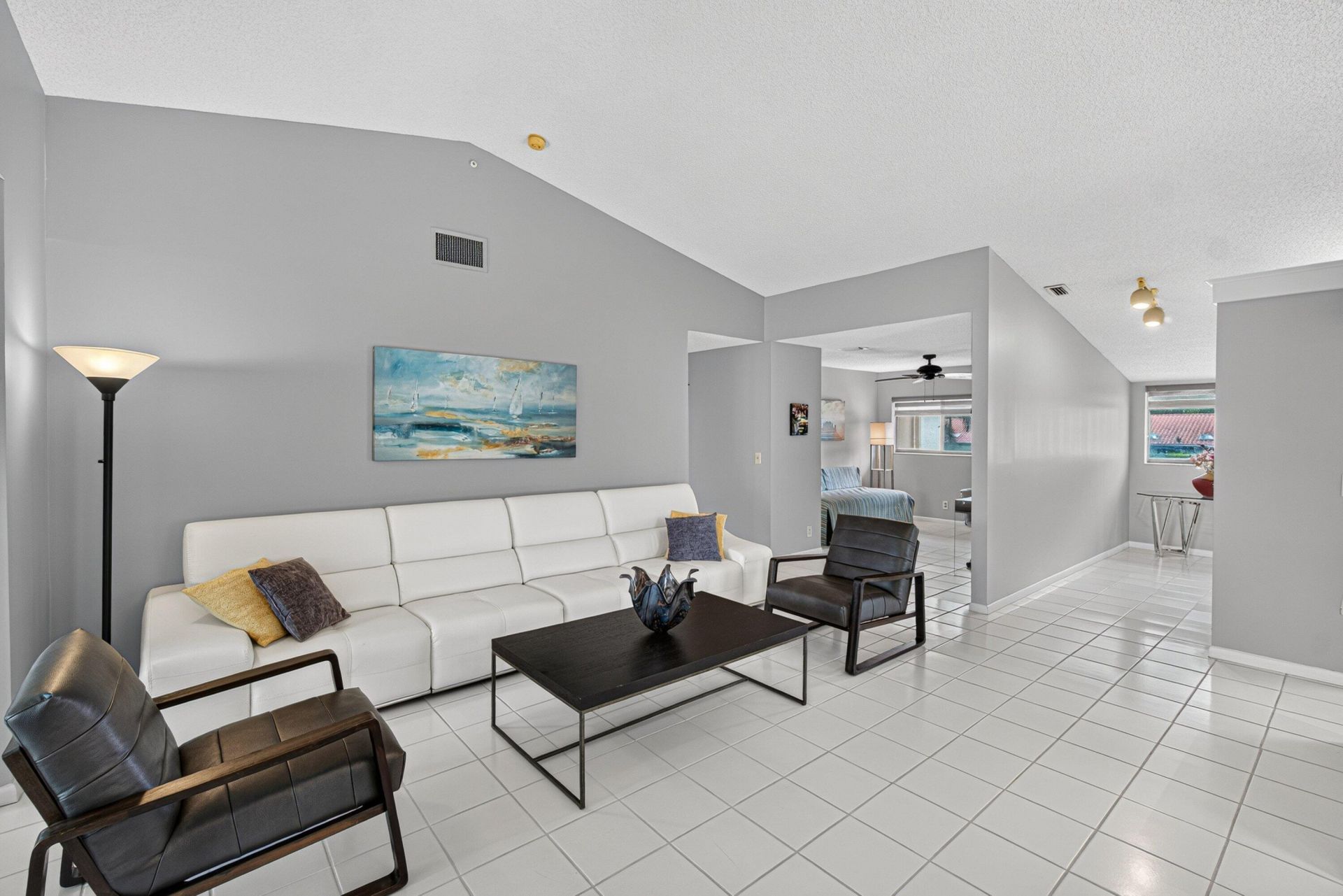 10223 N Circle Lake Drive, Unit 201, Boynton Beach, FL 33437 Photo