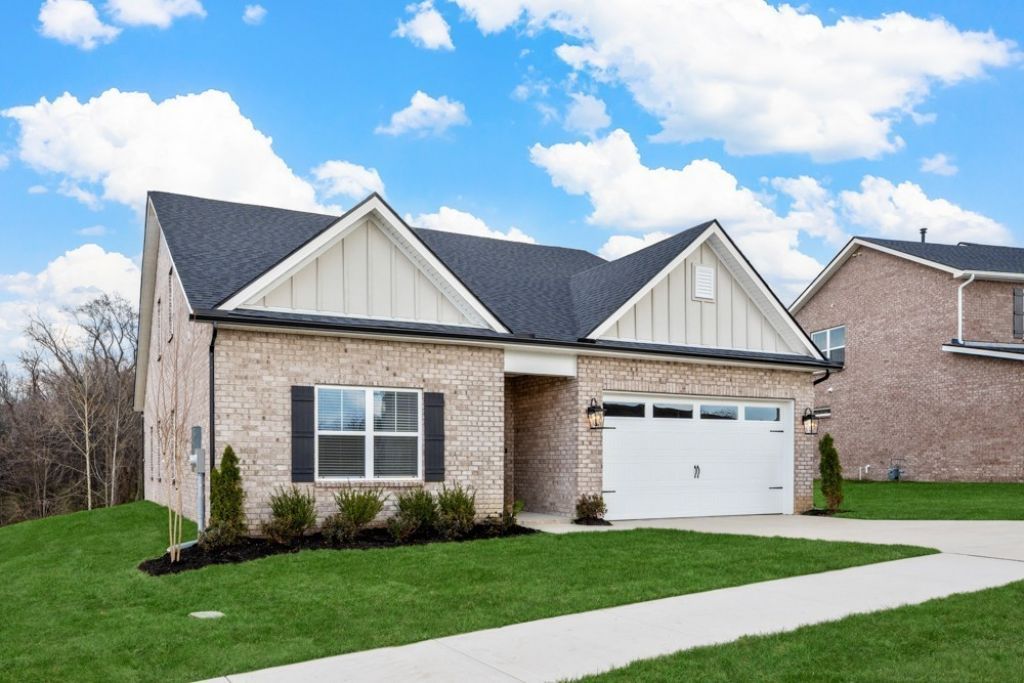 418 Meadowlook Dr , Lebanon, TN 37087 Main Photo