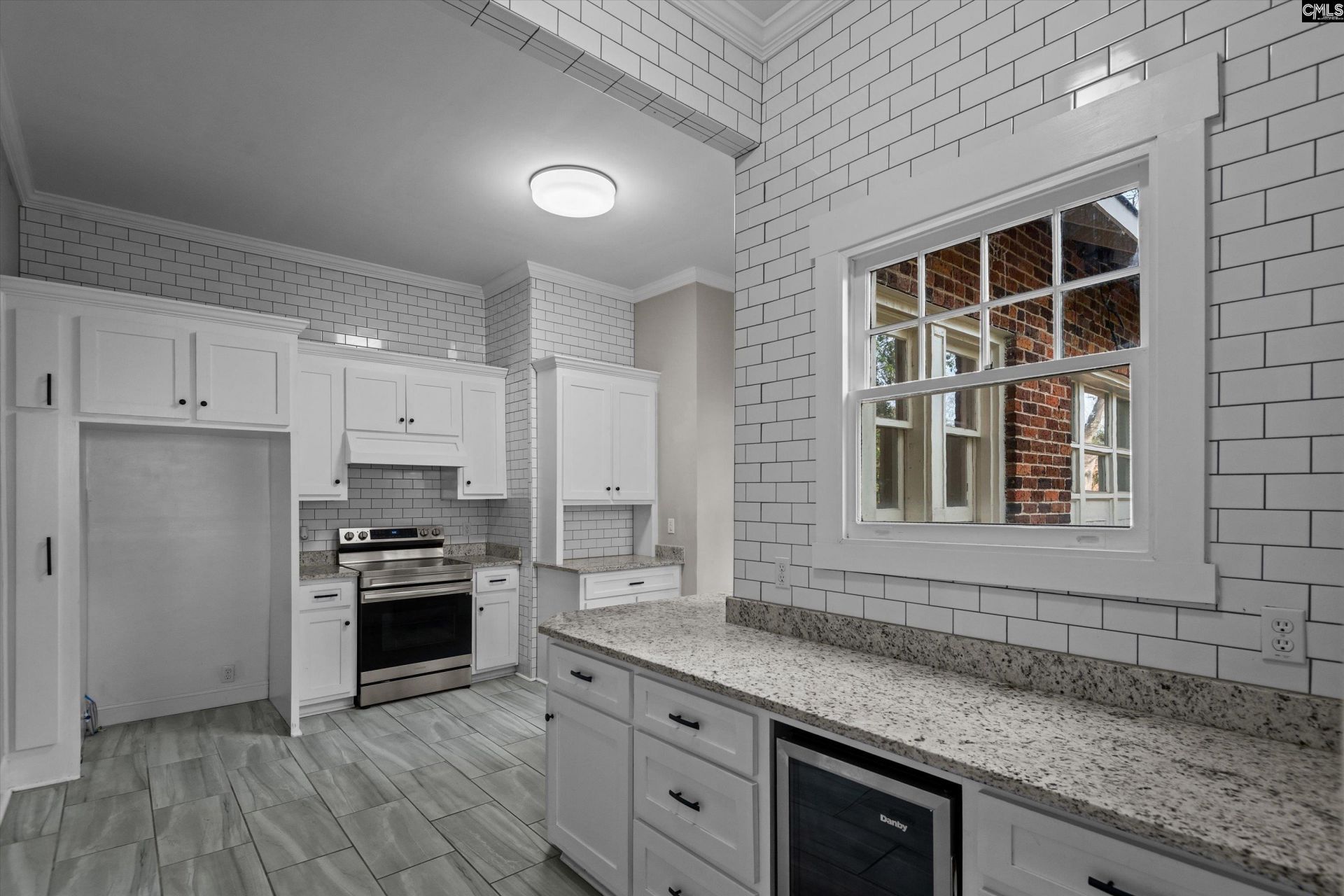 1403 Lyttleton Street  Photo 14