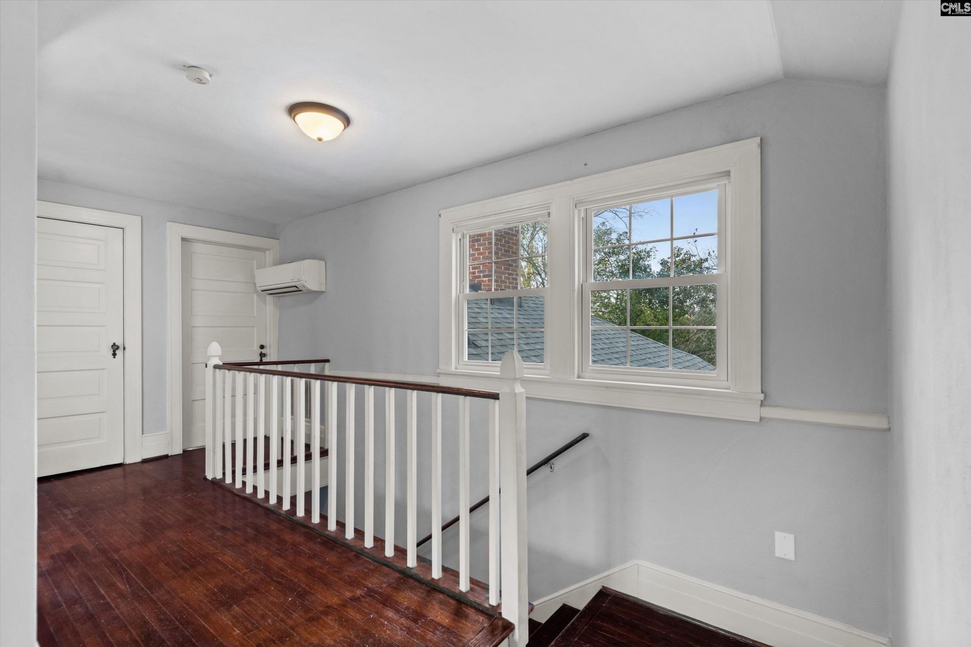 1403 Lyttleton Street  Photo 24