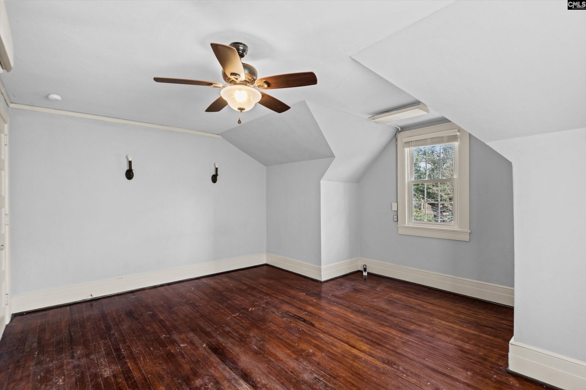 1403 Lyttleton Street  Photo 29
