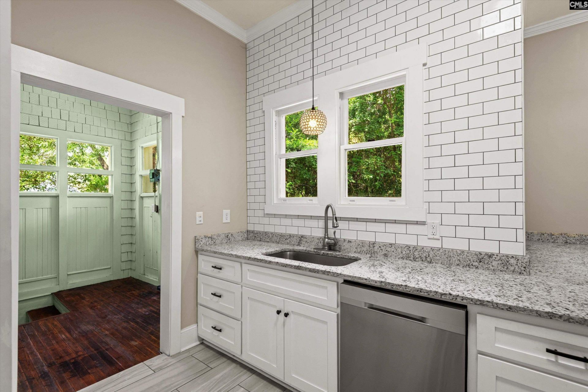 1403 Lyttleton Street  Photo 32