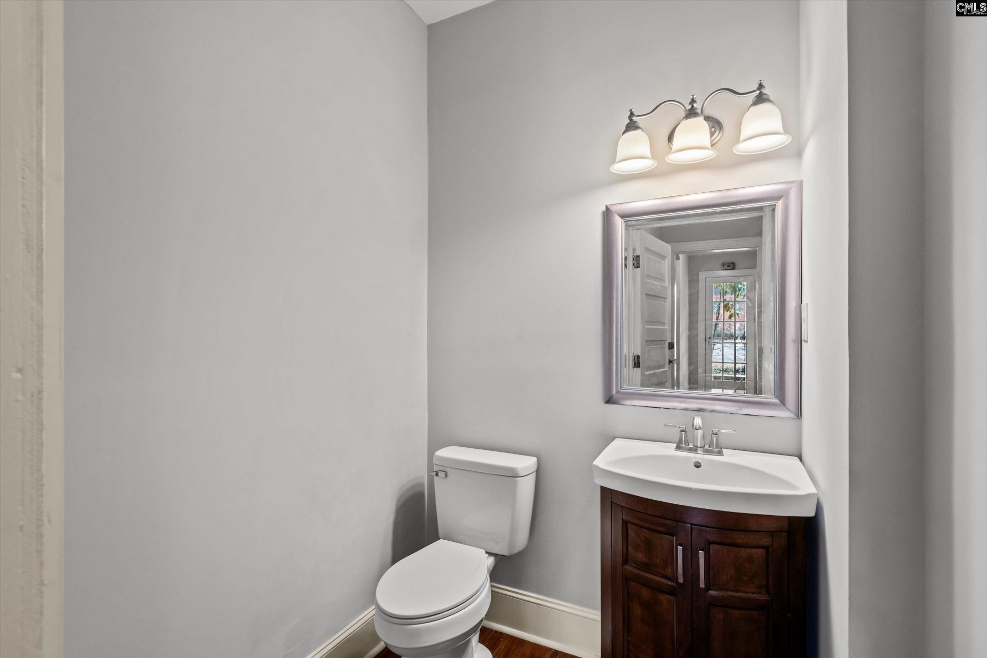 1403 Lyttleton Street  Photo 33