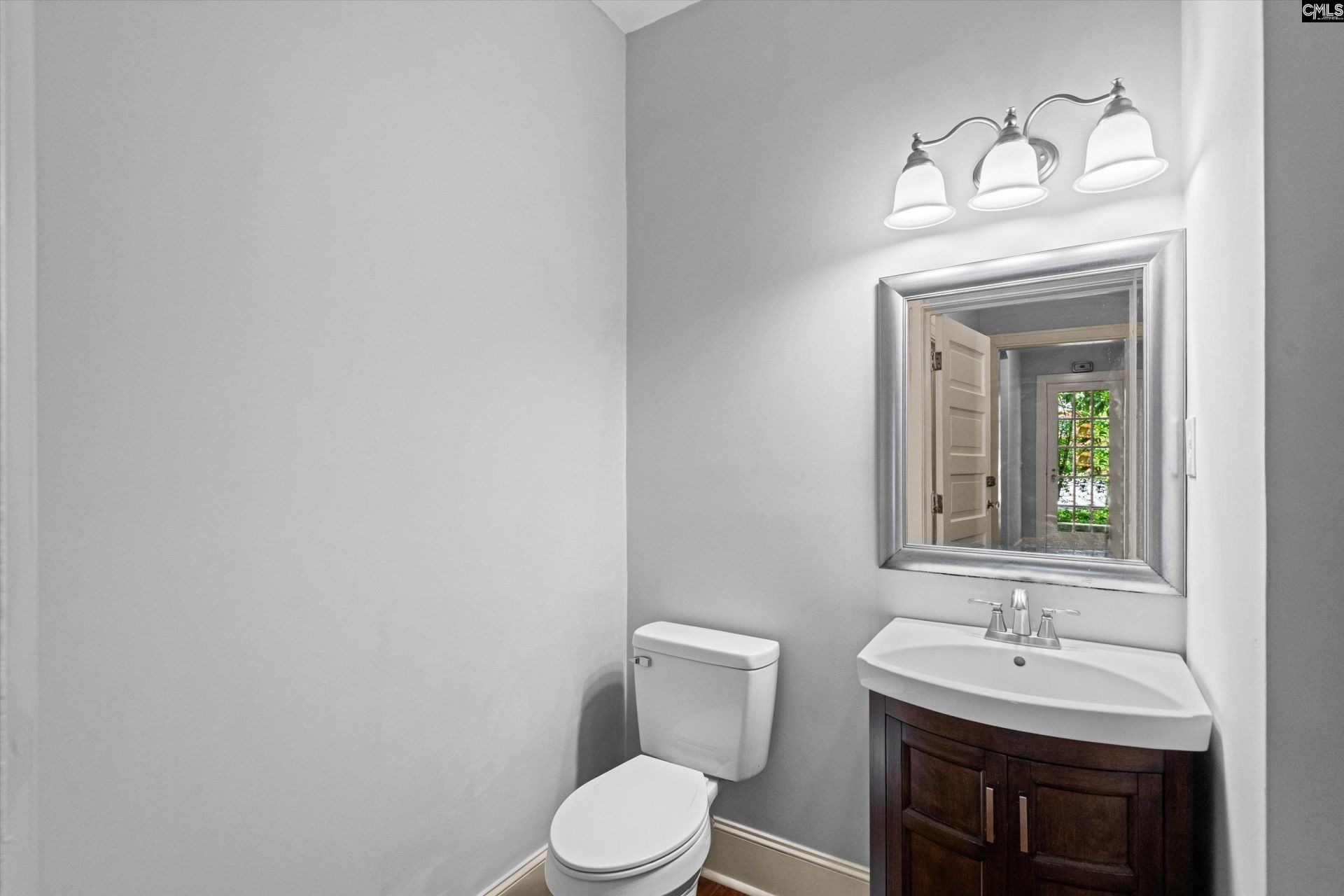 1403 Lyttleton Street  Photo 34