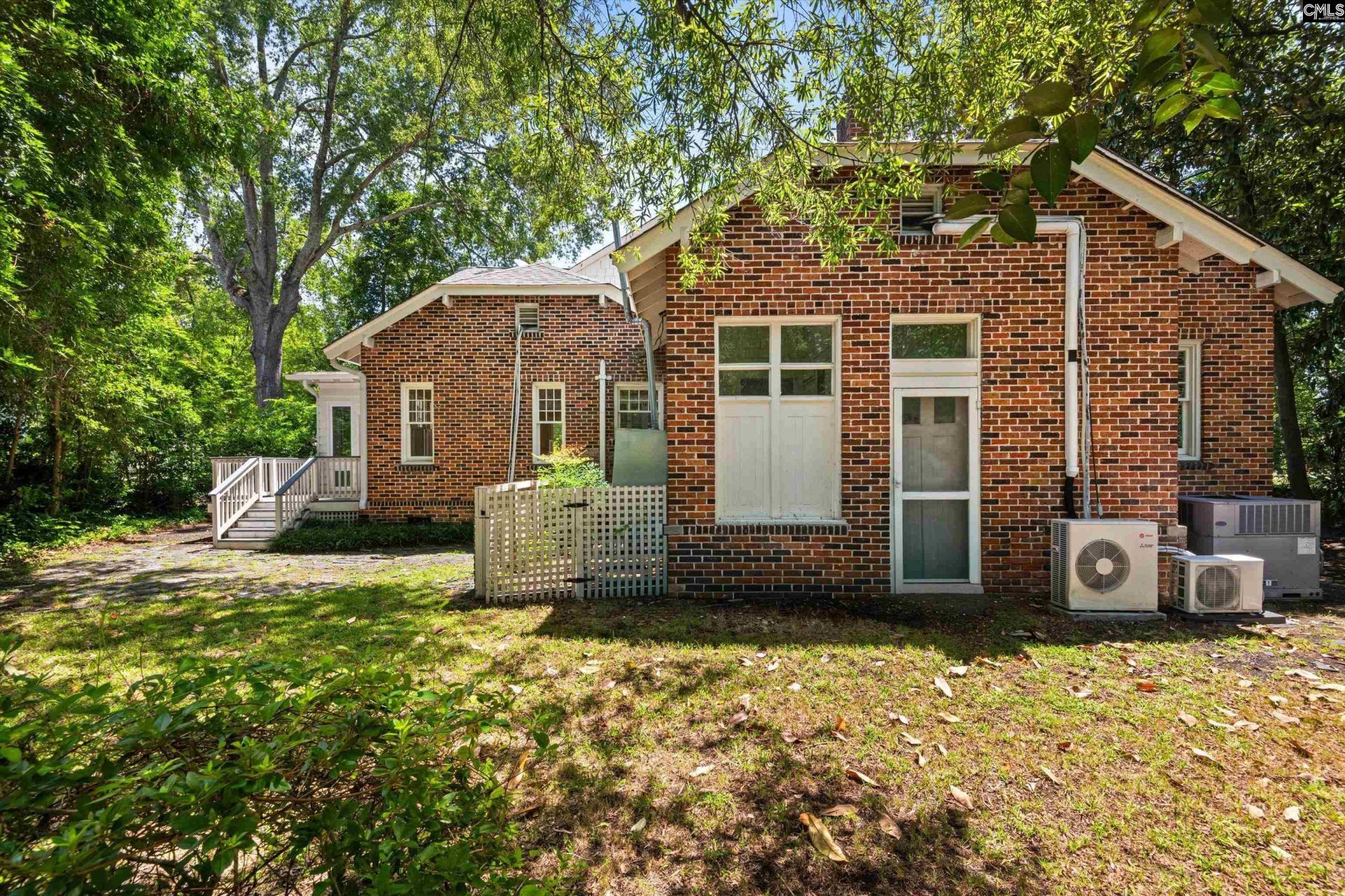 1403 Lyttleton Street  Photo 39