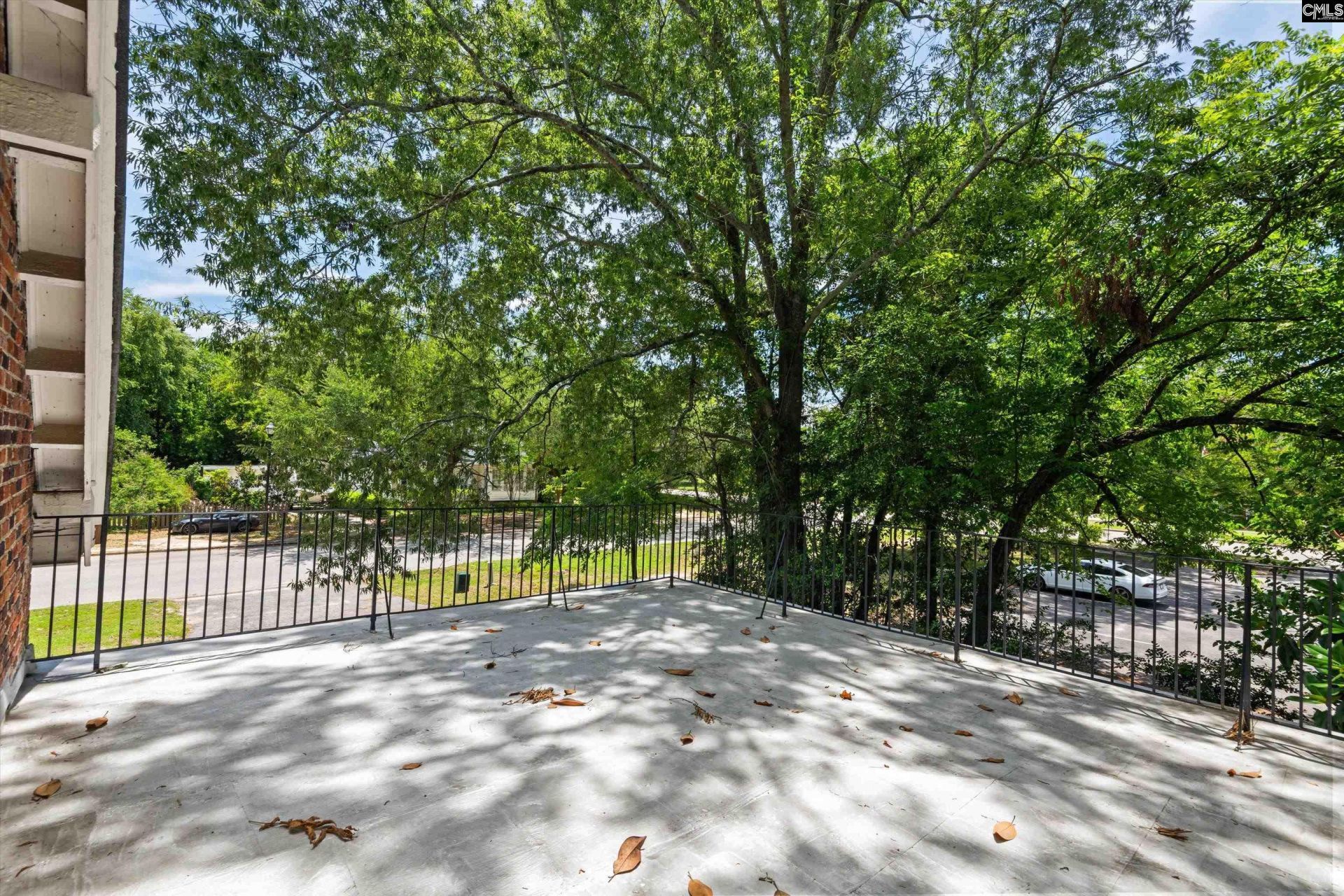 1403 Lyttleton Street  Photo 42