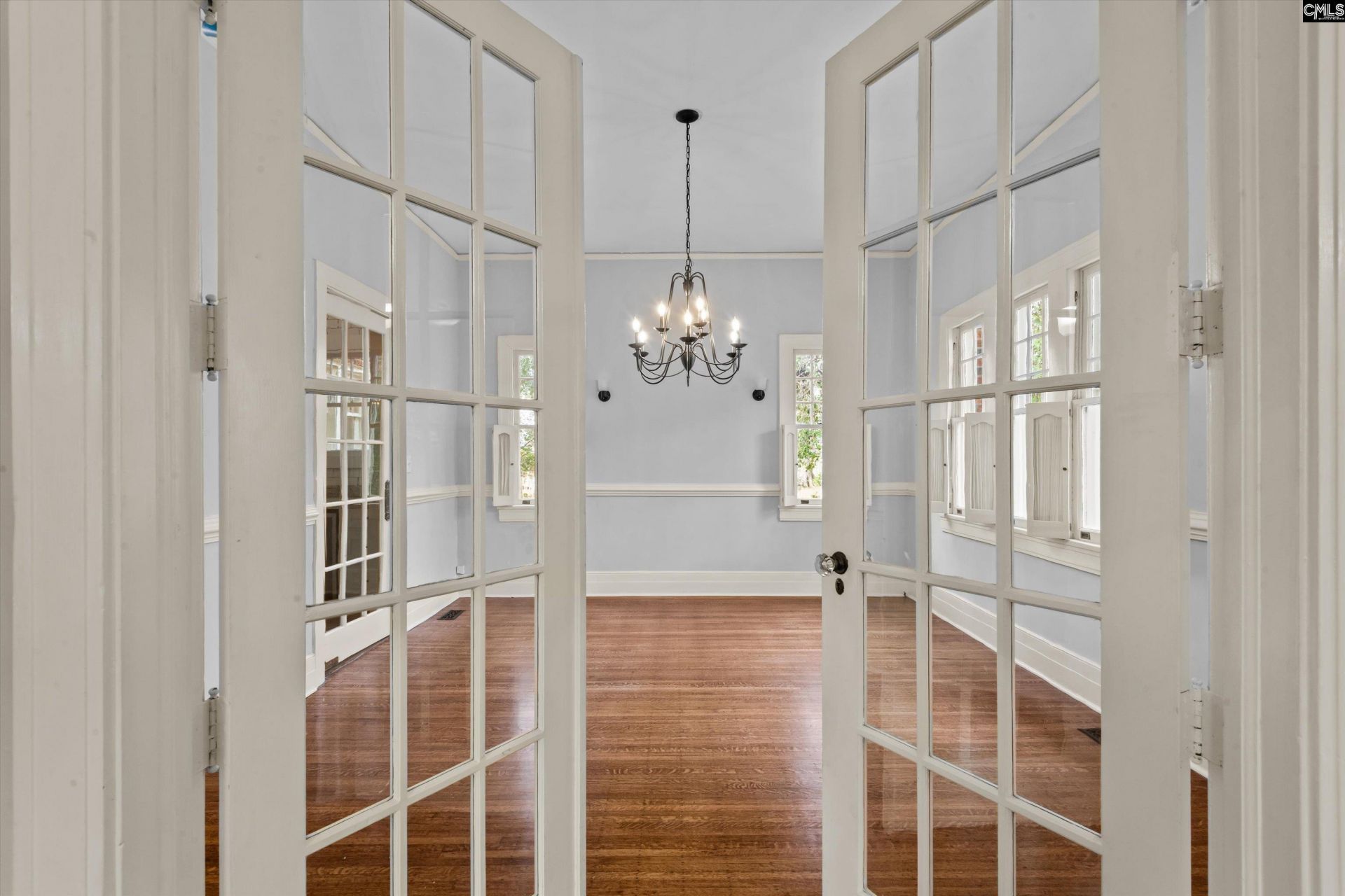 1403 Lyttleton Street  Photo 9
